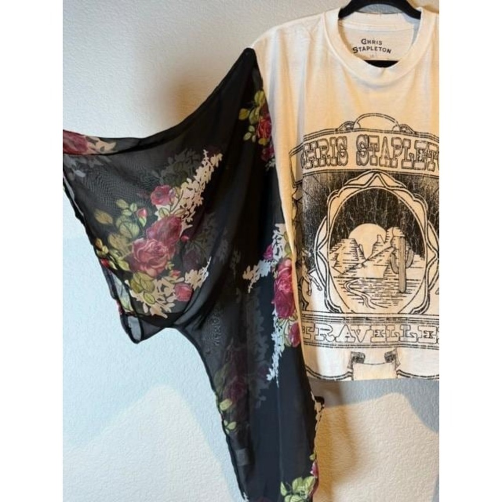 Chris Stapleton Traveller Graphic Tee Upcycled Floral Kimono Sleeve Boho Western - Picture 3 of 5